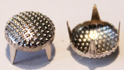 Bubák bodkovaný - 10 mm, strieborný